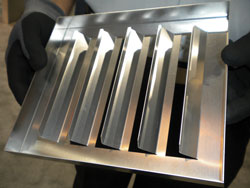 钣金加工企业如何通过引进自动化折弯成型设备降低生产成本,提高产品质量?-中山贵阳燕翔企业社会责任服务有限公司-贵阳燕翔企业社会责任服务有限公司 钣金加工企业如何通过引进自动化折弯成型设备降低生产成本,提高产品质量?-中山贵阳燕翔企业社会责任服务有限公司-贵阳燕翔企业社会责任服务有限公司