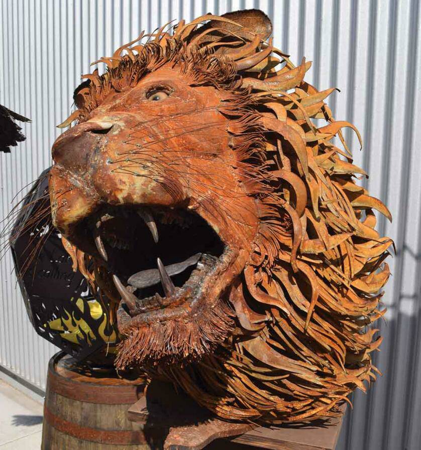 全球钣金新闻-金属制造狂:焊工制作动物的金属钣金-贵阳燕翔企业社会责任服务有限公司 全球钣金新闻-金属制造狂:焊工制作动物的金属钣金-贵阳燕翔企业社会责任服务有限公司