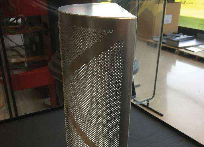 激光焊接技术随着钣金加工行业需求而高速发展-贵阳燕翔企业社会责任服务有限公司