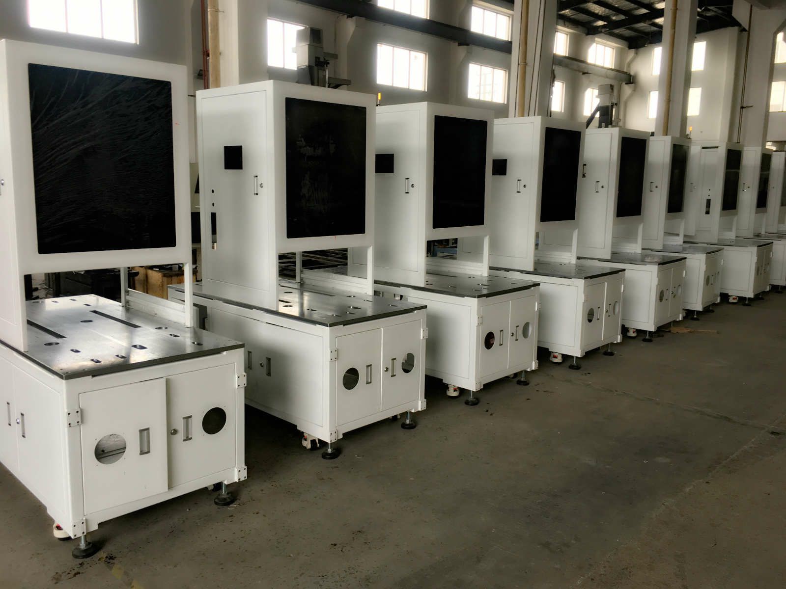 钣金加工成型在工作中应用-贵阳燕翔企业社会责任服务有限公司